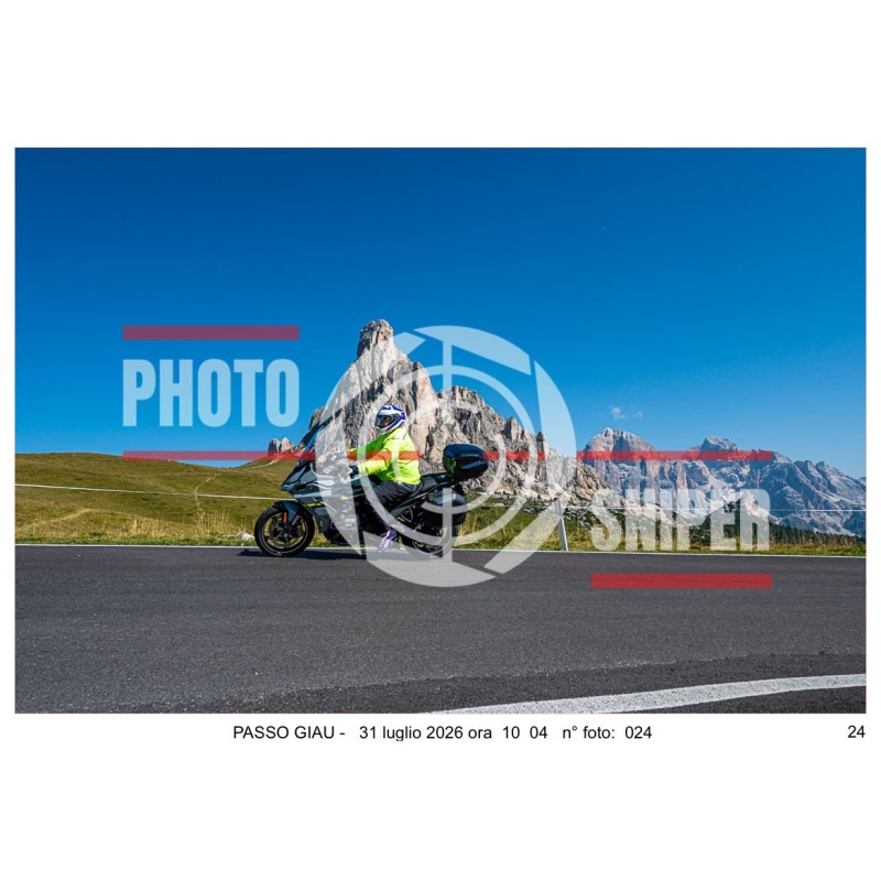 copy of copy of copy of PASSO GIAU VENERDI' 31 LUGLIO 2026 ORA 10.00 - 11.00 FOTO N° 001