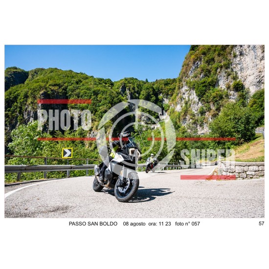 PASSO SAN BOLDO SABATO 8 AGOSTO ORA 11.00 - 12.00 N° 057