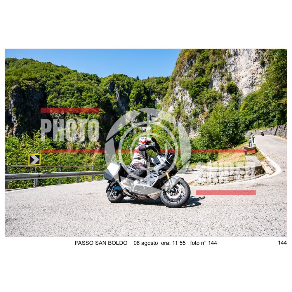 PASSO SAN BOLDO SABATO 8 AGOSTO ORA 11.00 - 12.00 N° 144