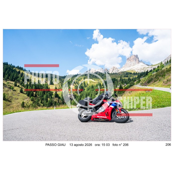 PASSO GIAU GIOVEDI' 13 AGOSTO 2026 ORA 14.00 - 15.00 N° FOTO 206
